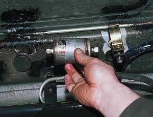 Замена топливного фильтра двигателей ВАЗ-2111, Ваз-2112