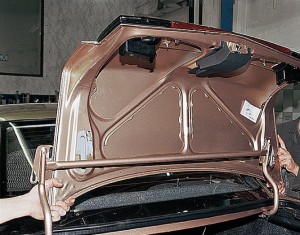 Снятие и замена крышки и петель багажника Ваз-2110