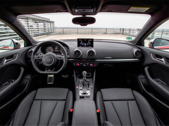 Audi S3 – «заряженная третья трёшка»